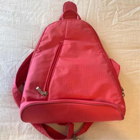 NWOT Baggallini MM Metro Water-Resistant Pink Backpack Sling Bag - Picture 1 of 3
